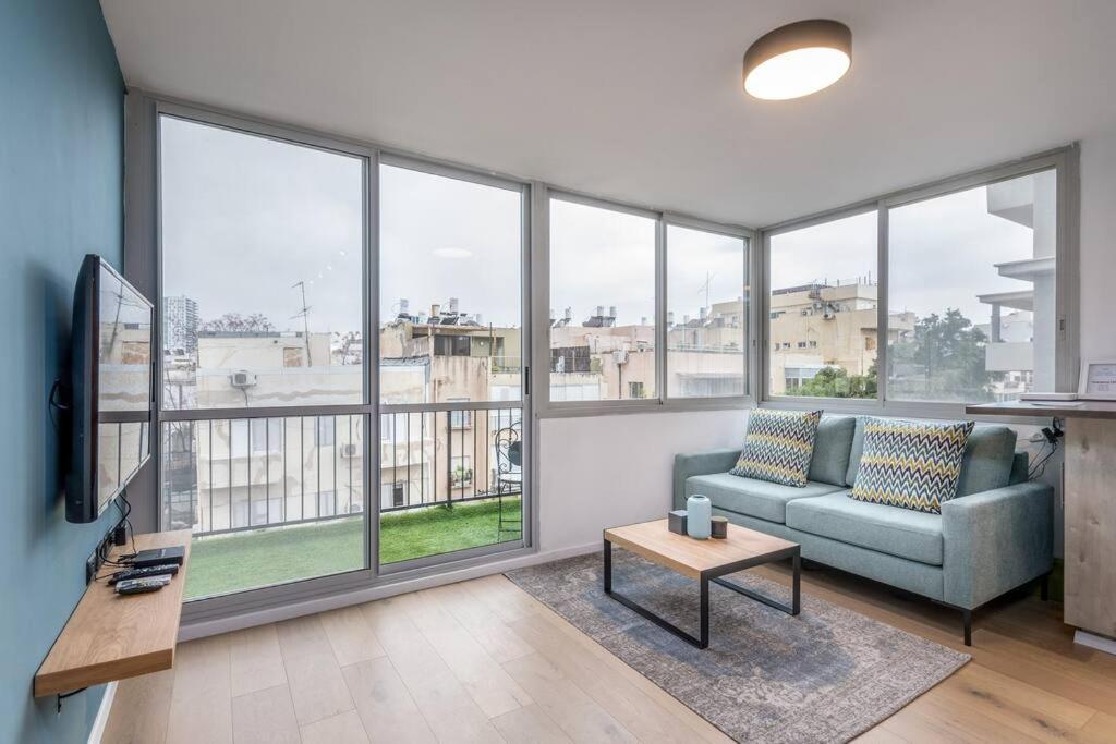 تل أبيب Yirmeyahou Suites By Sea U Tlv المظهر الخارجي الصورة
